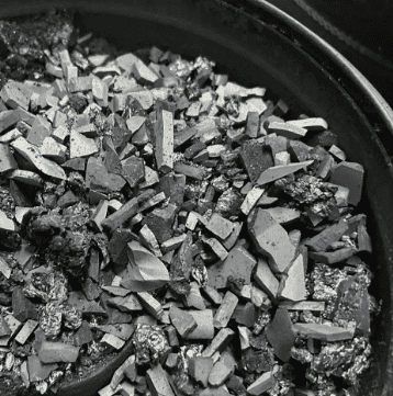 SiC Büyümesinde Görünmez Darboğaz: Neden 7N Bulk CVD SiC hammaddesi Geleneksel Tozun Yerini Alıyor?